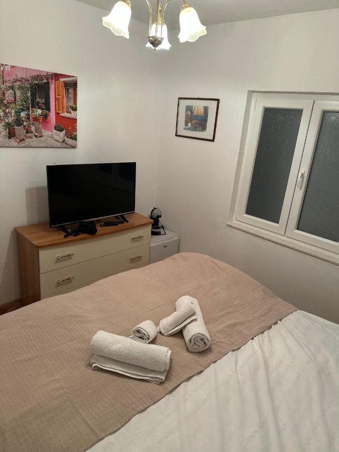 Guest House Allineeddubrovnik Choose Between Double Room Or Penthouse Or Studio Apartments Free Parking Bagian luar foto