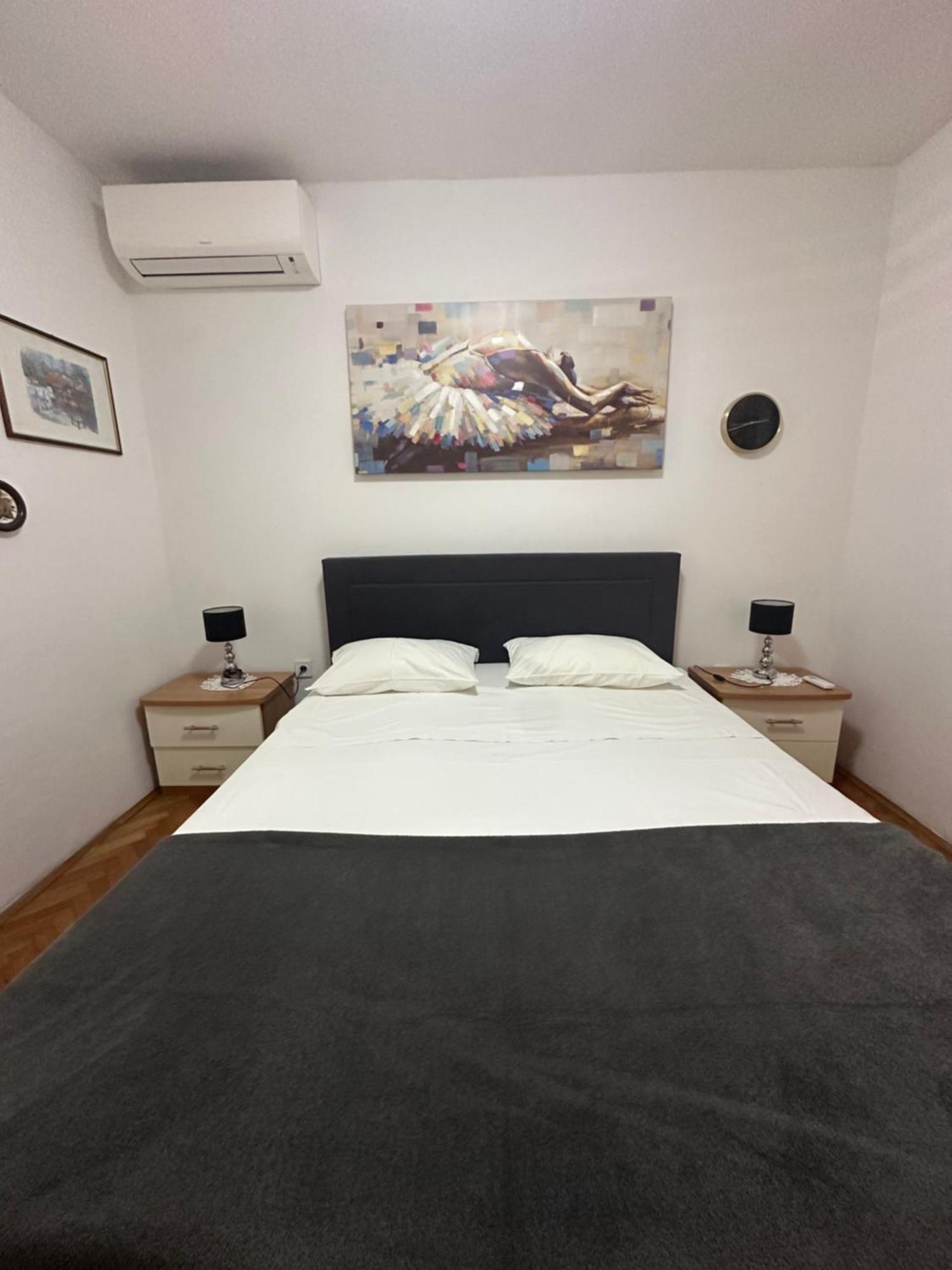 Guest House Allineeddubrovnik Choose Between Double Room Or Penthouse Or Studio Apartments Free Parking Bagian luar foto